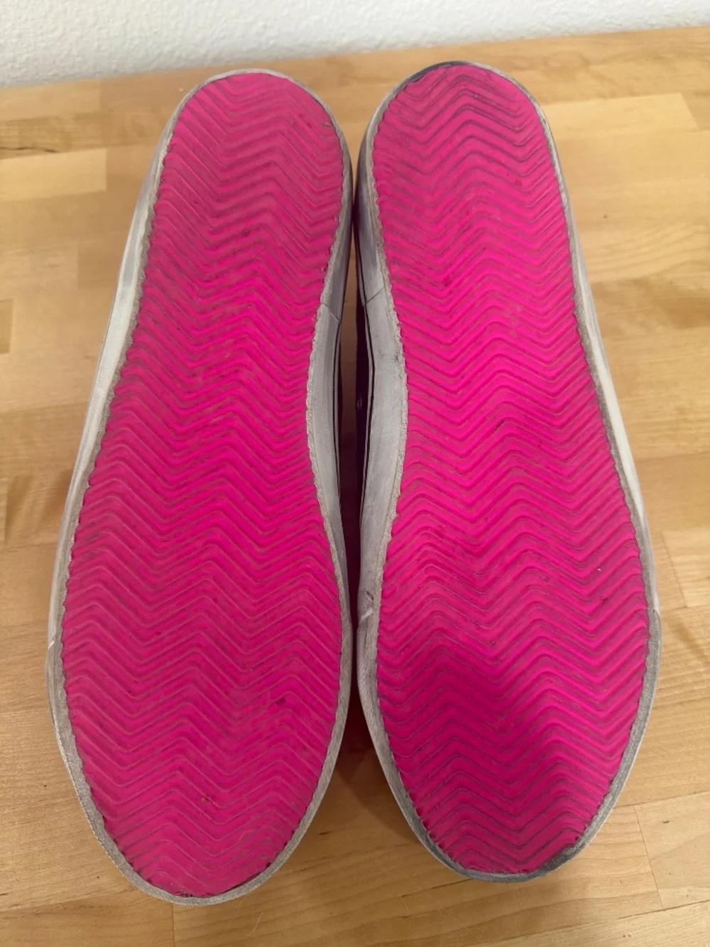 Golden Goose men’s Superstar shoes. Size EU45 - Picture 5 of 5